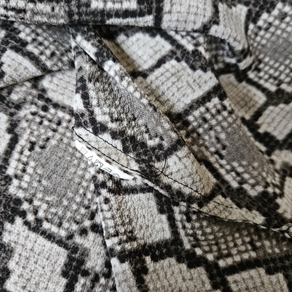 Michael Kors Snake Print Pattern Blouse - Picture 9 of 11